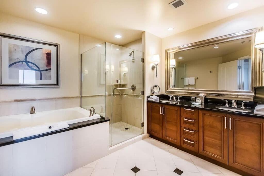 37Th Floor Penthouse - No Resort Fees - Strip View - Mgm 37807 Las Vegas Exteriör bild