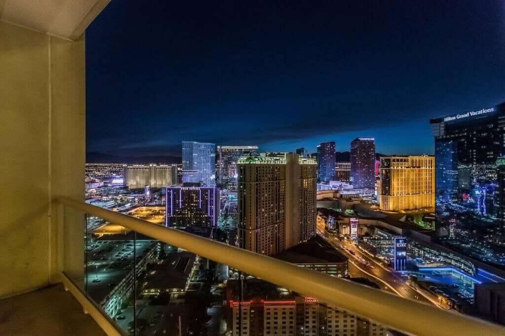 37Th Floor Penthouse - No Resort Fees - Strip View - Mgm 37807 Las Vegas Exteriör bild